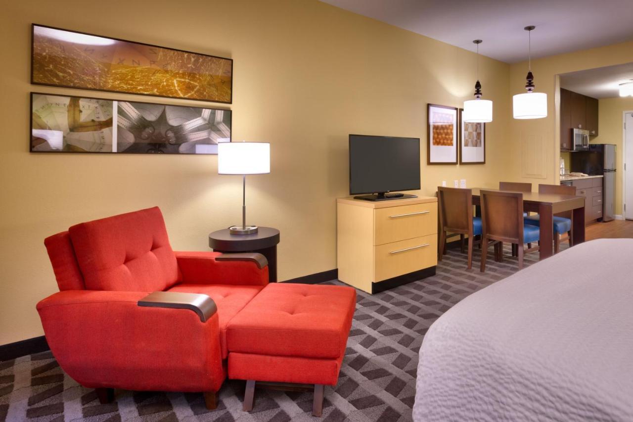 Towneplace Suites By Marriott Dickinson Exterior photo