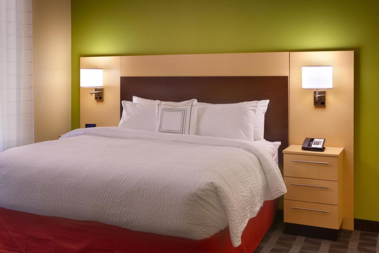 Towneplace Suites By Marriott Dickinson Exterior photo