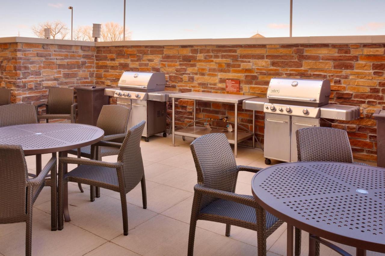Towneplace Suites By Marriott Dickinson Exterior photo